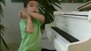 вундеркинд пианист