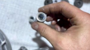 Почему бывшие владельцы скрывают правду?