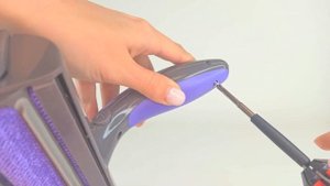 Электрическая щетка для удаления шерсти домашних животных Мини пылесос от шерсти на батарейках