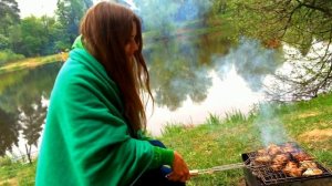 А мы с друзьями едем в горы. Нам не нужны ни какие просторы.