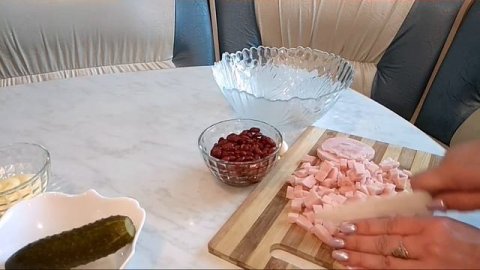 Салат "Обжорка" очень быстро,вкусно,доступно