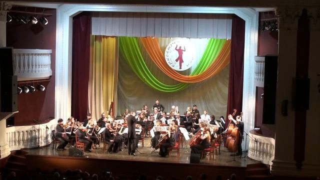В. Городовская Фантазия на темы песен Т. Хренникова из к/ф 