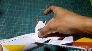 AIRBUS A380-800 (SUPERJUMBO JET) ETIHAD AIRWAYS PAPERCRAFT