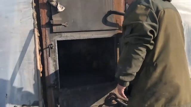 Печи на угле, суровая жизнь тепличника Фермера смотреть онлайн