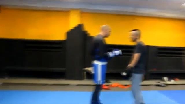 Со дна. 3 серия. Что-то пошло не так. Прическа. Привычка. смотреть онлайн