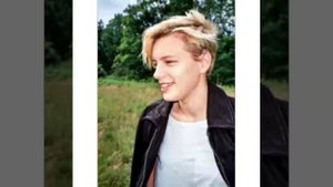 Erika Linder – Cool for the summer