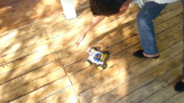 How to make a robot car with arduino/как сделать робот машинку на ардуино #2022 #robot #arduin смотреть онлайн