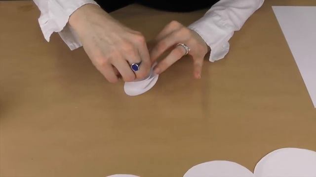 DIY: Große Papierblüten-Wand aus Kopierpapier selber machen | Deko Kitchen смотреть онлайн