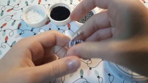 Космонавт из бисера в технике параллельное плетение ?