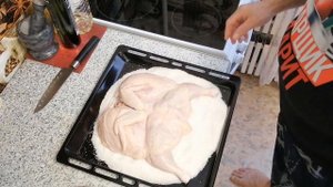 Курица на соли в духовке