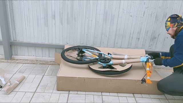 Распаковка детского велосипеда Forward Rise 24 2.0 disc Что в коробке и комплекте идет к велосипед смотреть онлайн