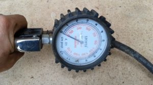 Безмаслянный  двух-цилиндровый компрессор Gast 5KC37SN363HX  на 220V.