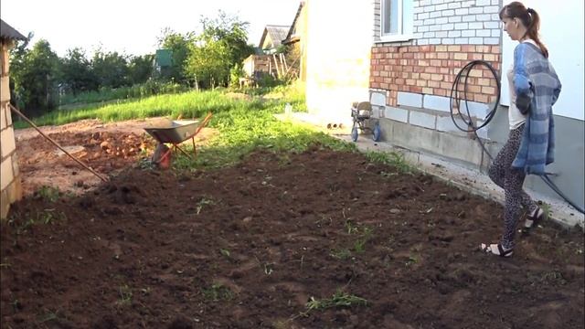 Дом в деревне.Покрасили фронтоны в бане.Удачная поездка в лес.Связали веники для бани.Делаем лавочк смотреть онлайн