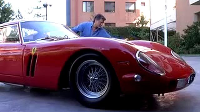 Ferrari Car Wash Fail Video.flv смотреть онлайн