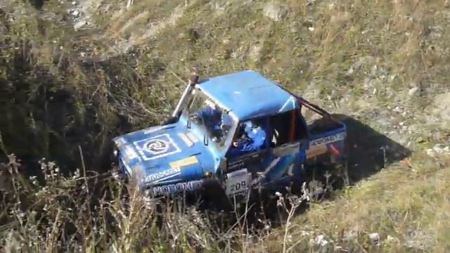 УАЗ застрял в канаве смотреть онлайн