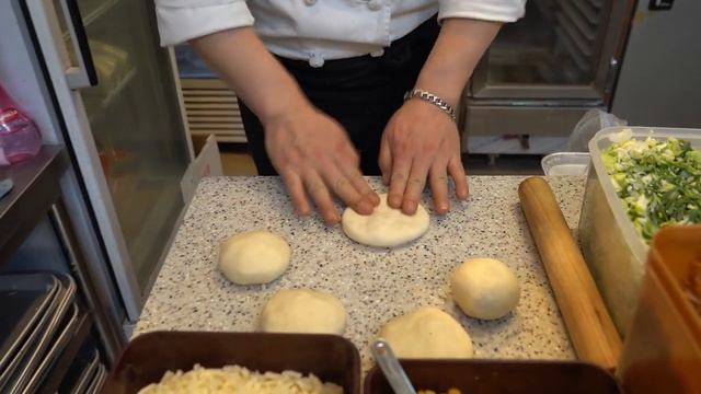 Сыр Хотток Cheese Hotteok смотреть онлайн