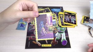 История игрушек 4. Распаковка 10 пакетиков. Собираем коллекцию наклеек