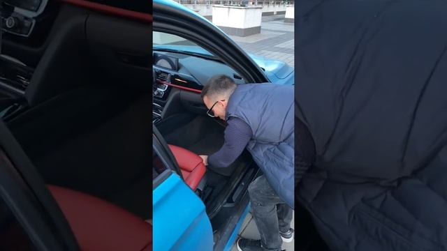 Постелили ковры Wellmats в яркую 328 BMW смотреть онлайн