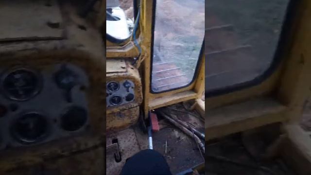 Бульдозер Caterpiller 1979 года смотреть онлайн