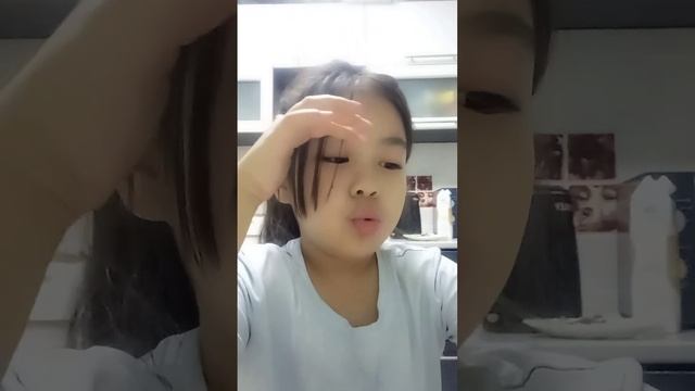 пробую все что есть на столе у бабушки. ЧТО ПРОИЗОШЛО?! смотреть онлайн