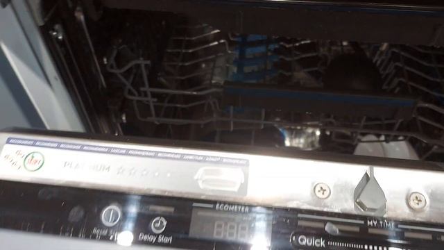 Посудомоечная машина Elecrolux EMG48200L смотреть онлайн