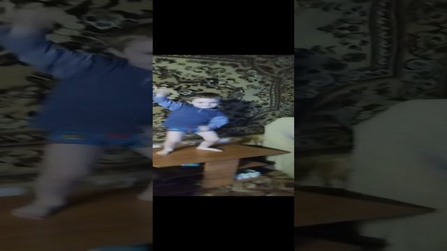 ?танцор