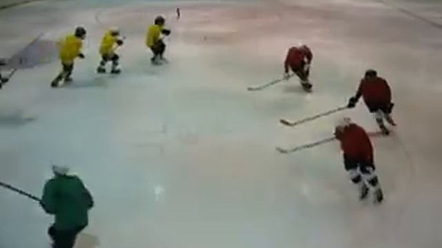 Логотип Chrome из подручных средств: хоккей смотреть онлайн