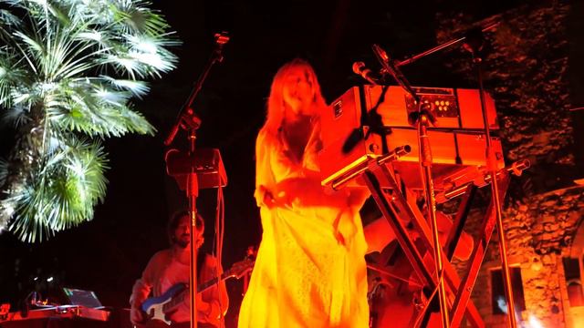 Shiva Shakti Mantra LIVE: Mantra in the Forest | Thea Crudi смотреть онлайн