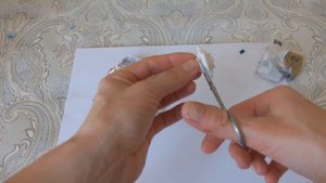 Свадебные бокалы в бело - золотом цвете своими руками/бокалы для свадьбы мастер класс