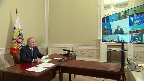 Ситуация в поселке Сосьва стала одной из главных тем совещания Владимира Путина с министрами