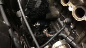 Hyundai i10 Thermostat Housing Leaking / Replacement