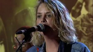 Mary Chapin Carpenter - Down At The Twist And Shout (Live at Farm Aid 1992)