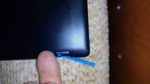 Как вытащить карту памяти из планшета//How to remove the memory card from the Lenovo tab3