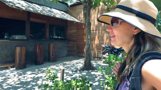 Costa Rica Tamarindo & Liberia "WE WENT ON A SAFARI?" смотреть онлайн