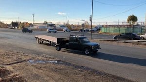ПОЛУПРИЦЕП "БАТРАК" С ТЯГАЧОМ НА БАЗЕ АВТОМОБИЛЯ ВИС - 2346