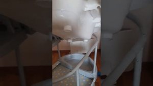 Детский пеленальный столик с ванночкой.