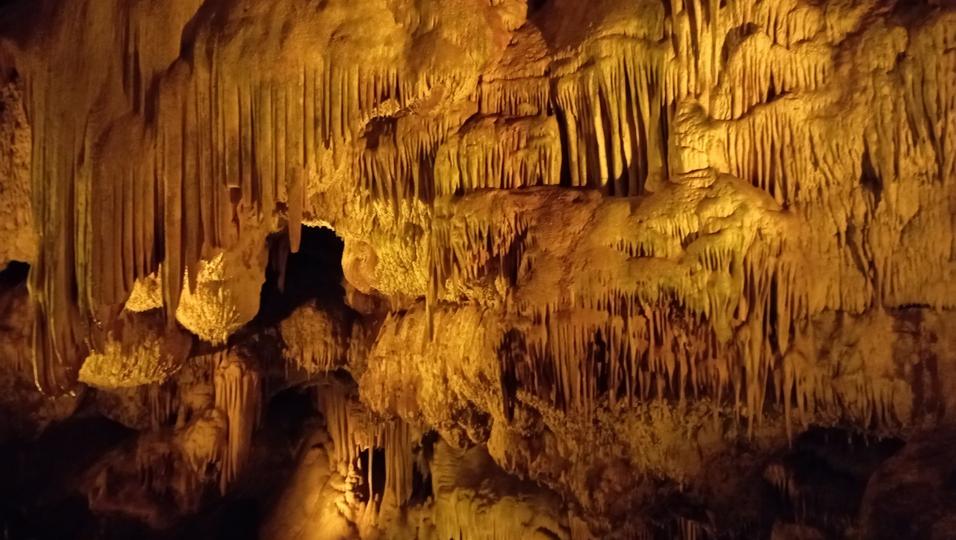 Сталактитовая пещера Косово