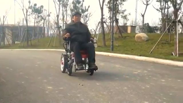 Кресло-коляска с электроприводом для инвалидов смотреть онлайн