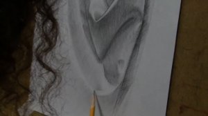Рисование драпировки карандашом