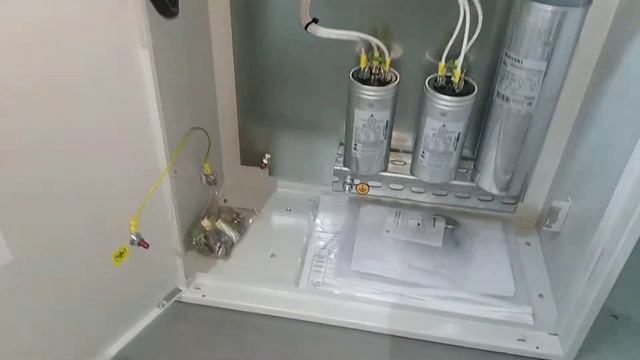 Установка компенсации реактивной мощности 20 кВАр смотреть онлайн