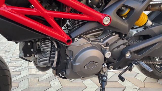 Ducati Monster 796