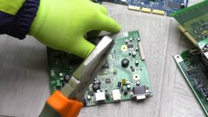 ПЛАТЫ НА ДРАГОЦЕННЫЕ МЕТАЛЛЫ ?