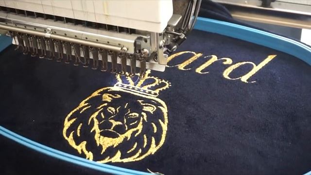 Халат с именем. Вышивка своего изображения на халате. смотреть онлайн