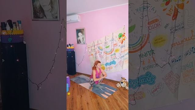 Zoom 16?Практика с дыханием ртом? Укрепление бёдер, растяжение верхн. и внутр. поверхностей ног. ?? смотреть онлайн