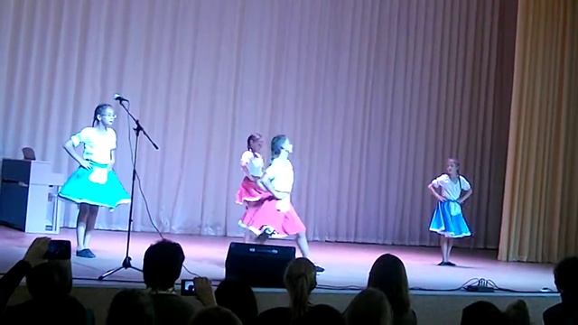 Полька, танцевальный коллектив Лотос, г. Омск смотреть онлайн