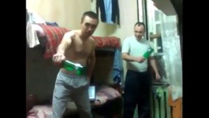 Два дебила- это сила. Голова- как орудие битья стекло-бутылок? А где мозги?