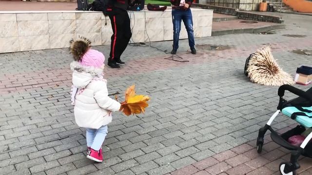 Наш Семейный первый VLOG/Влог . Мамаблогер . Выходные у папы . Улицы Минска . Семья . Армяне