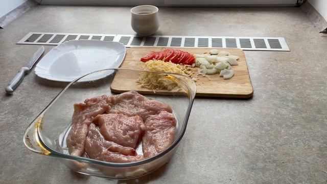 КУРИНОЕ ФИЛЕ ПОД СЫРОМ БЫСТРО И ВКУСНО #блюдаизкурицы #тарелкапростыерецепты #курицаподсыром