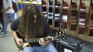 Gibson LP Deluxe 1977 год, играет Абрамов Алексей