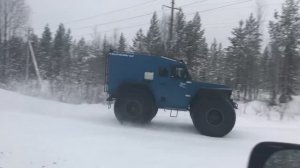 вездеходы Зырянин. Испытали переправу.